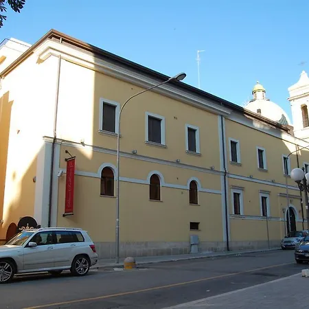 Palazzo Sant' Elena 3* Foggia