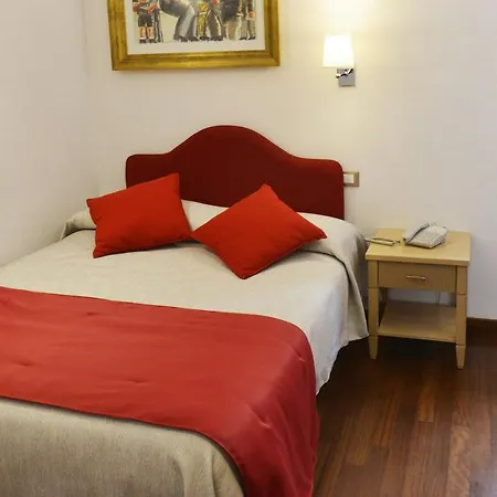 Palazzo Sant' Elena 3*
